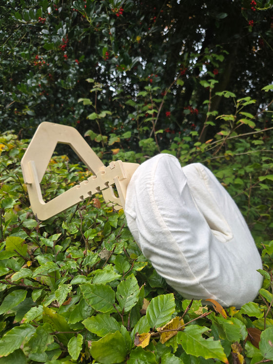 Fast shipping. Everything neatly packed in a handy bag. The wooden parts fit firmly together and fit perfectly. Massa...